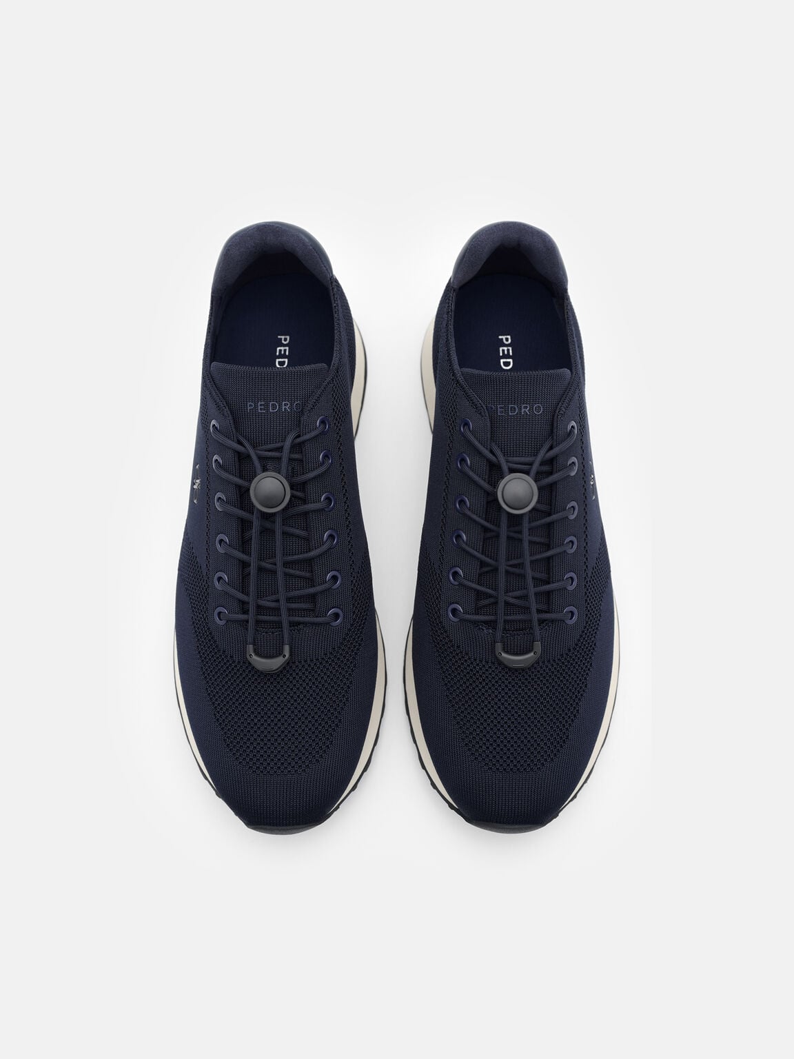 Sepatu Sneakers Rajut Track, 