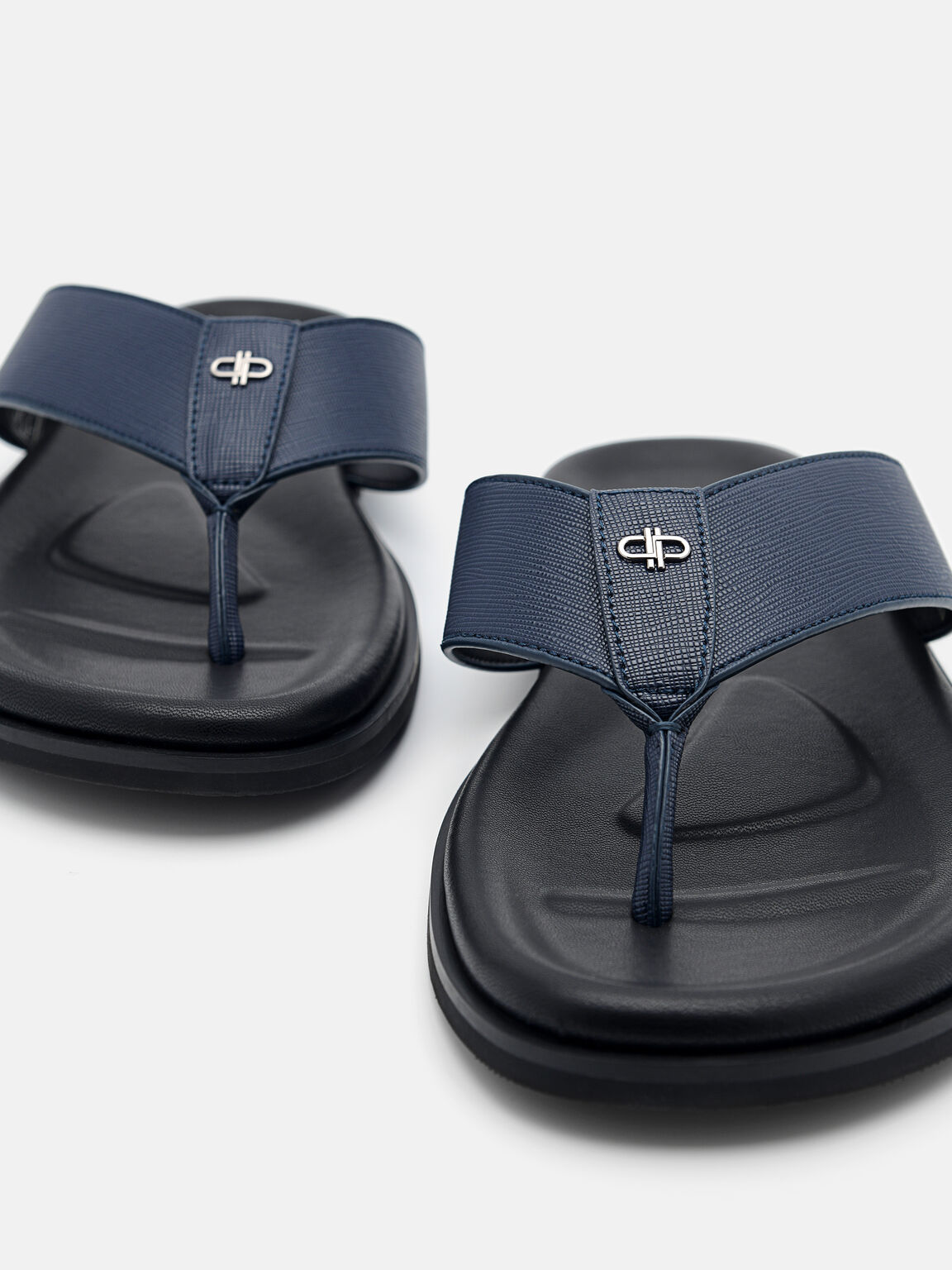 Sandal Tali Ikat PEDRO Icon, 
