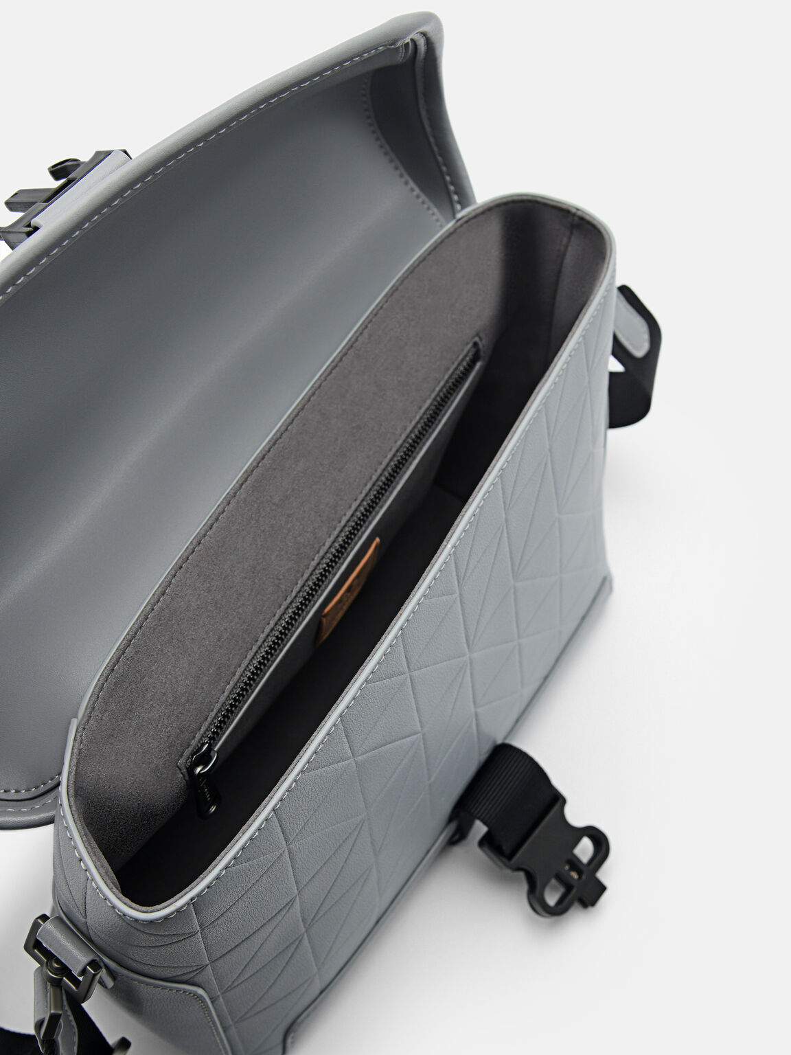 Tas Messenger Kulit PEDRO Icon, 