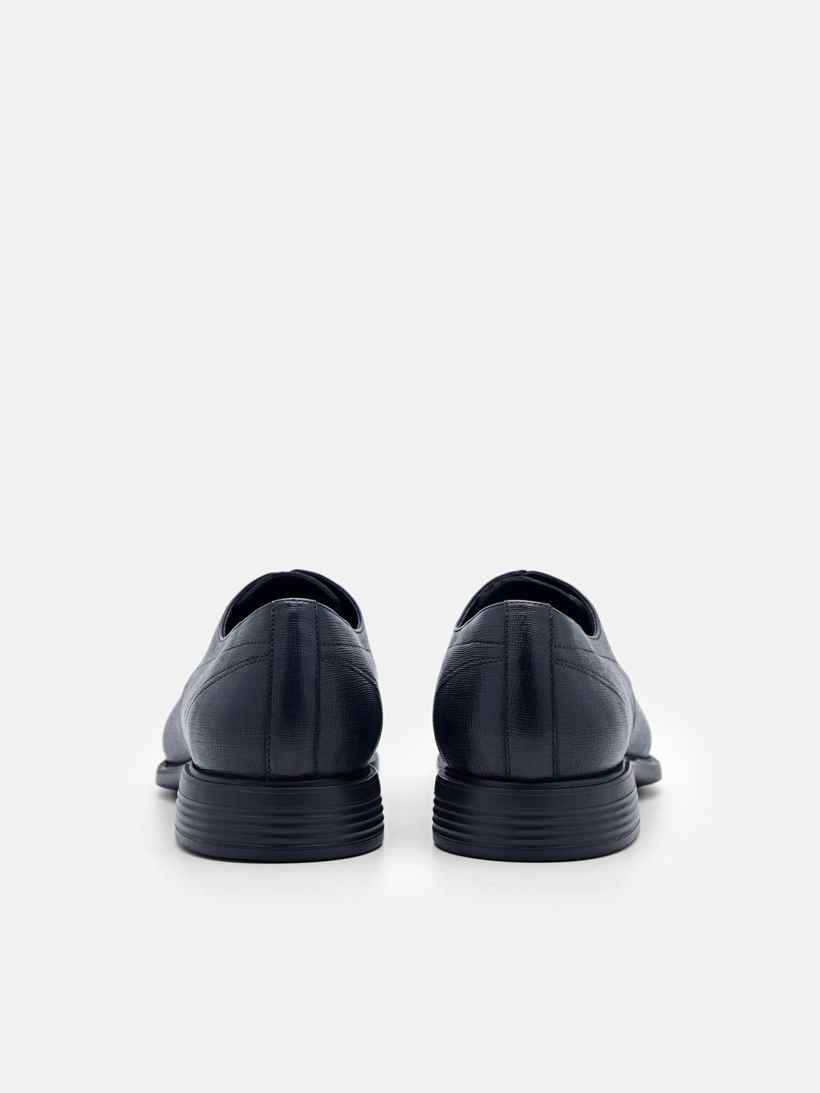 Sepatu Derby Kulit Ringan Altitude, 