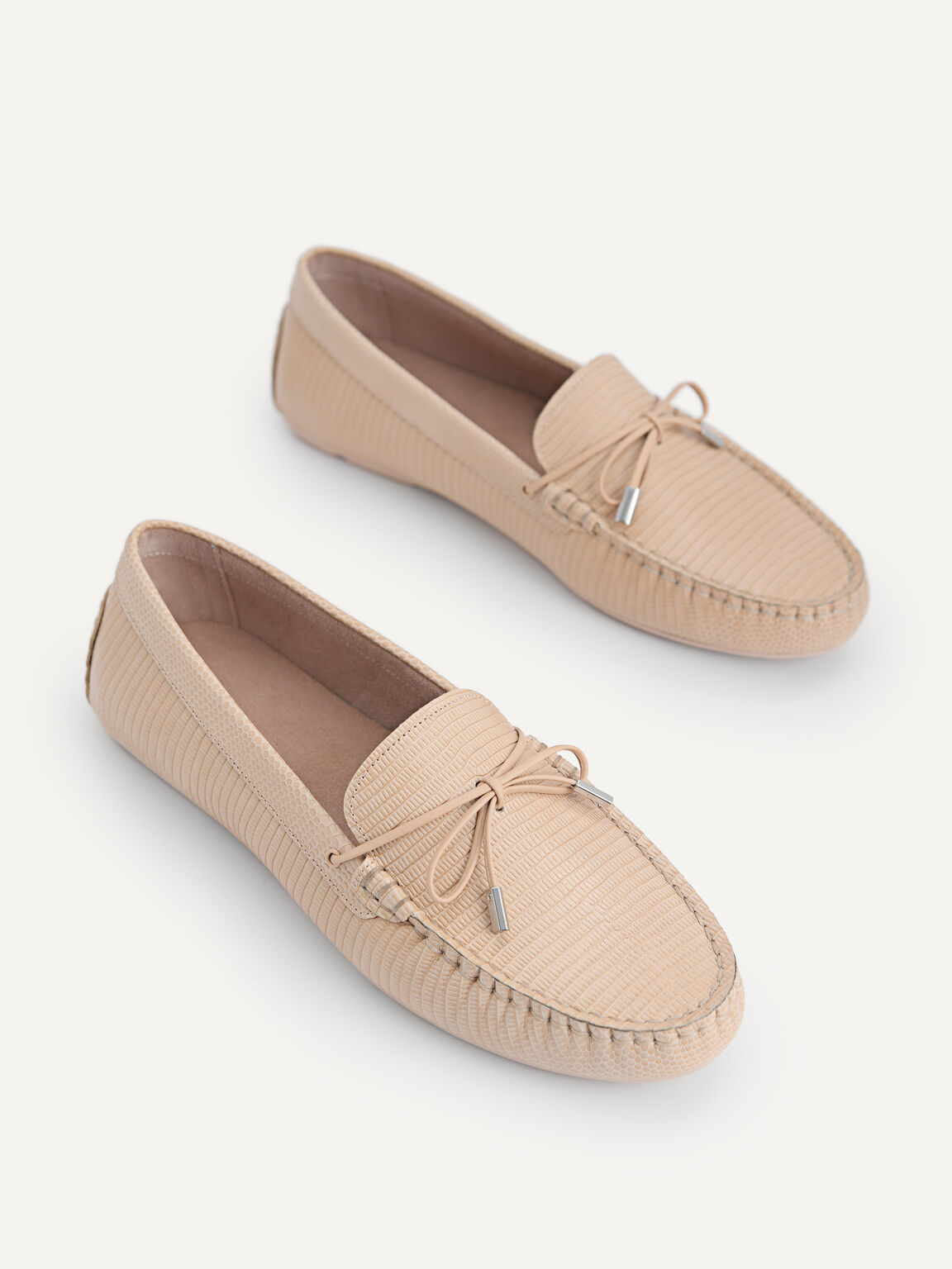 Lizard-effect Leather Bow Driving Shoes, Nude
