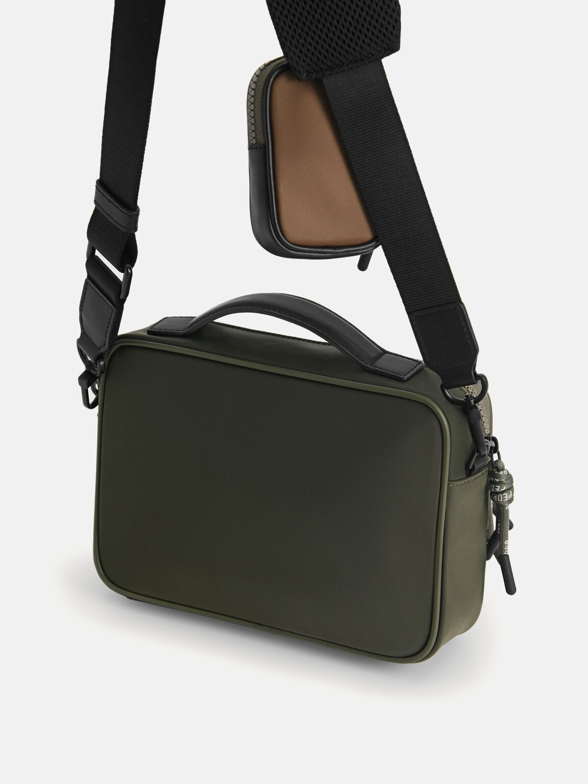 Tas Selempang Nilon, 