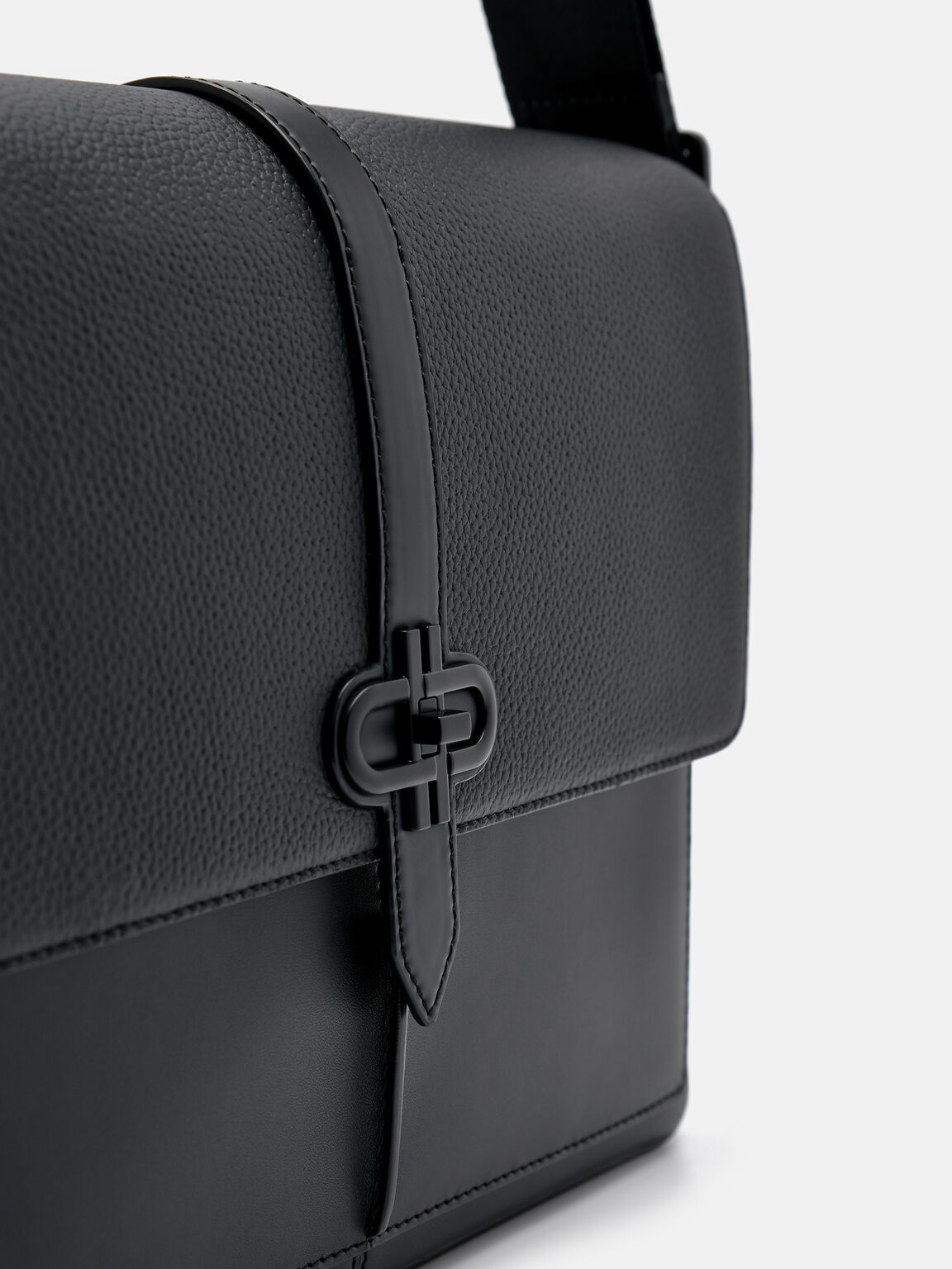 PEDRO Icon Leather Messenger Bag, 
