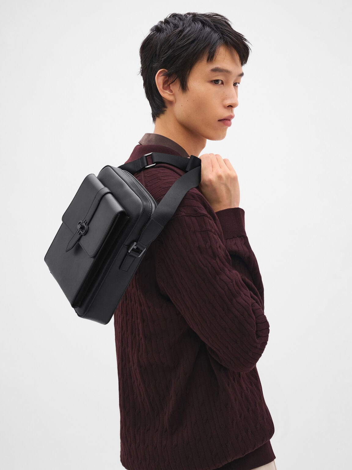 Tas Selempang Kulit Saffiano Boxy, , hi-res