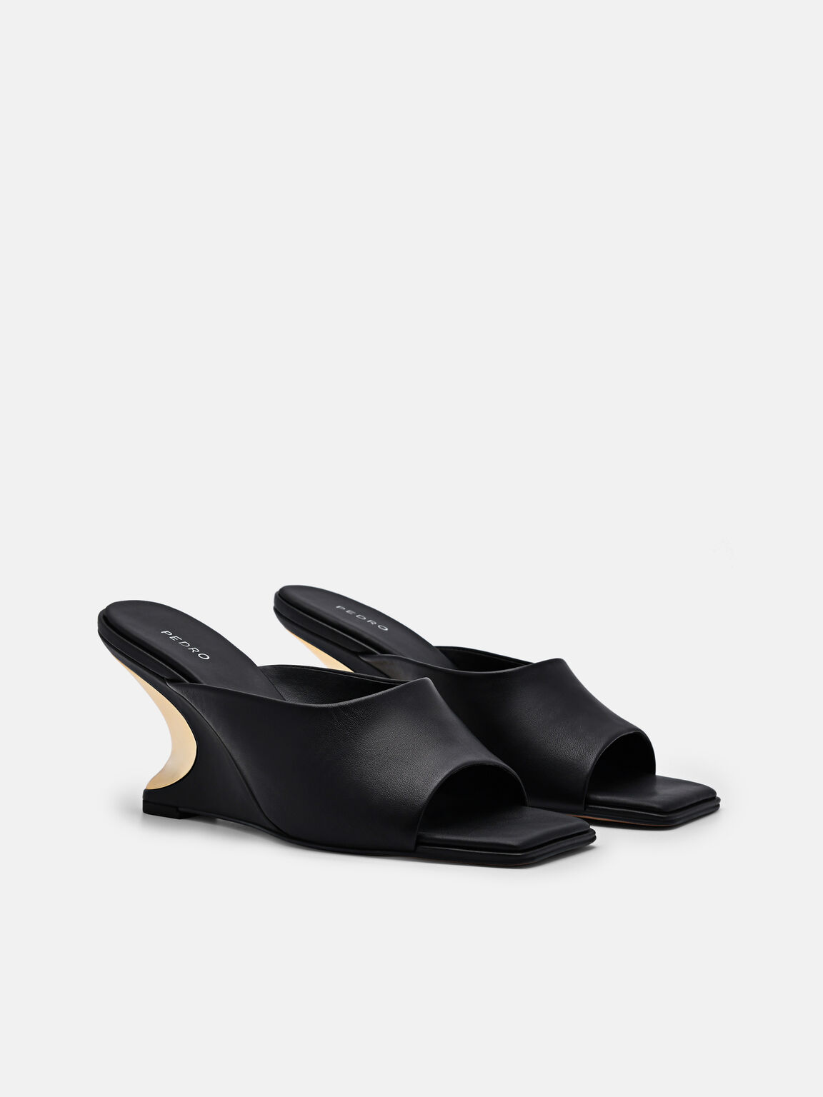 Sandal Wedge Kulit Oriana, 