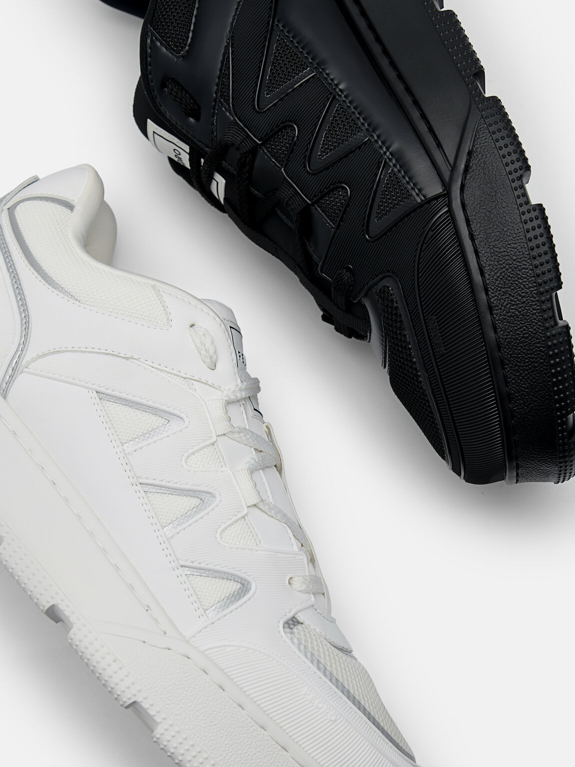 Arc Sneakers, Black