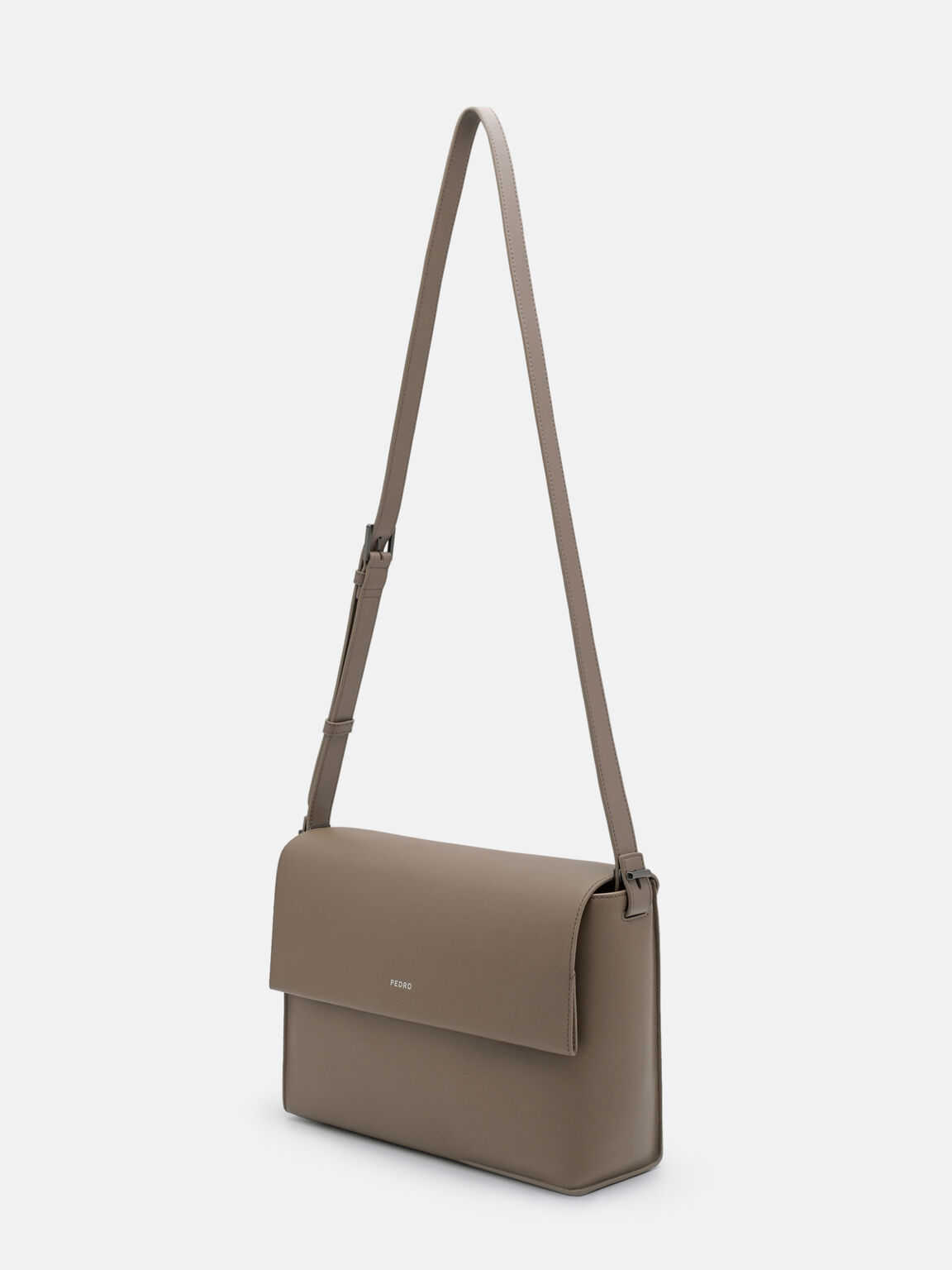 Tas Selempang Kulit, 