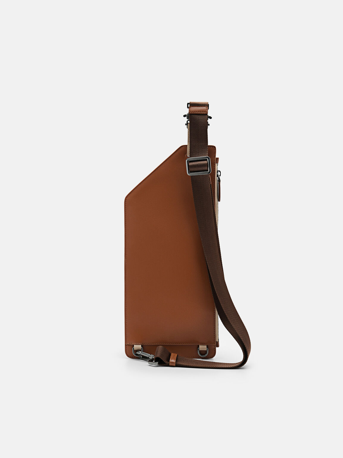 Tas Selempang Kulit, 