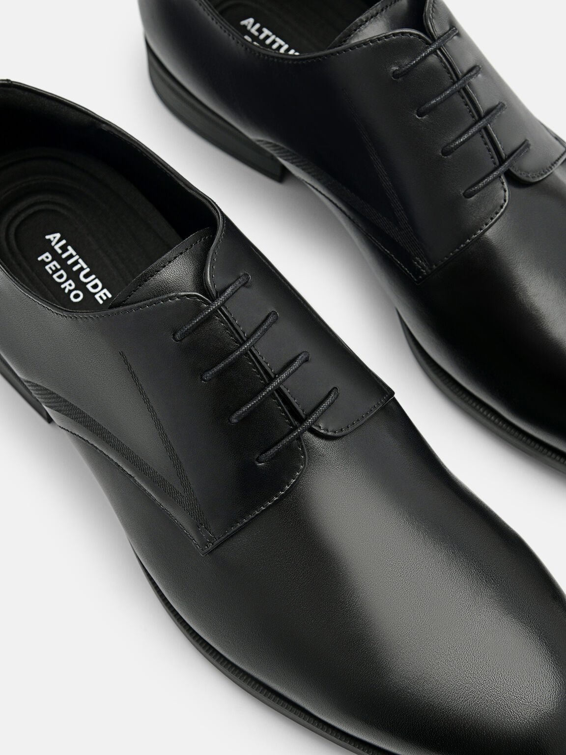 Altitude Lightweight Embossed Leather Derby Shoes, 