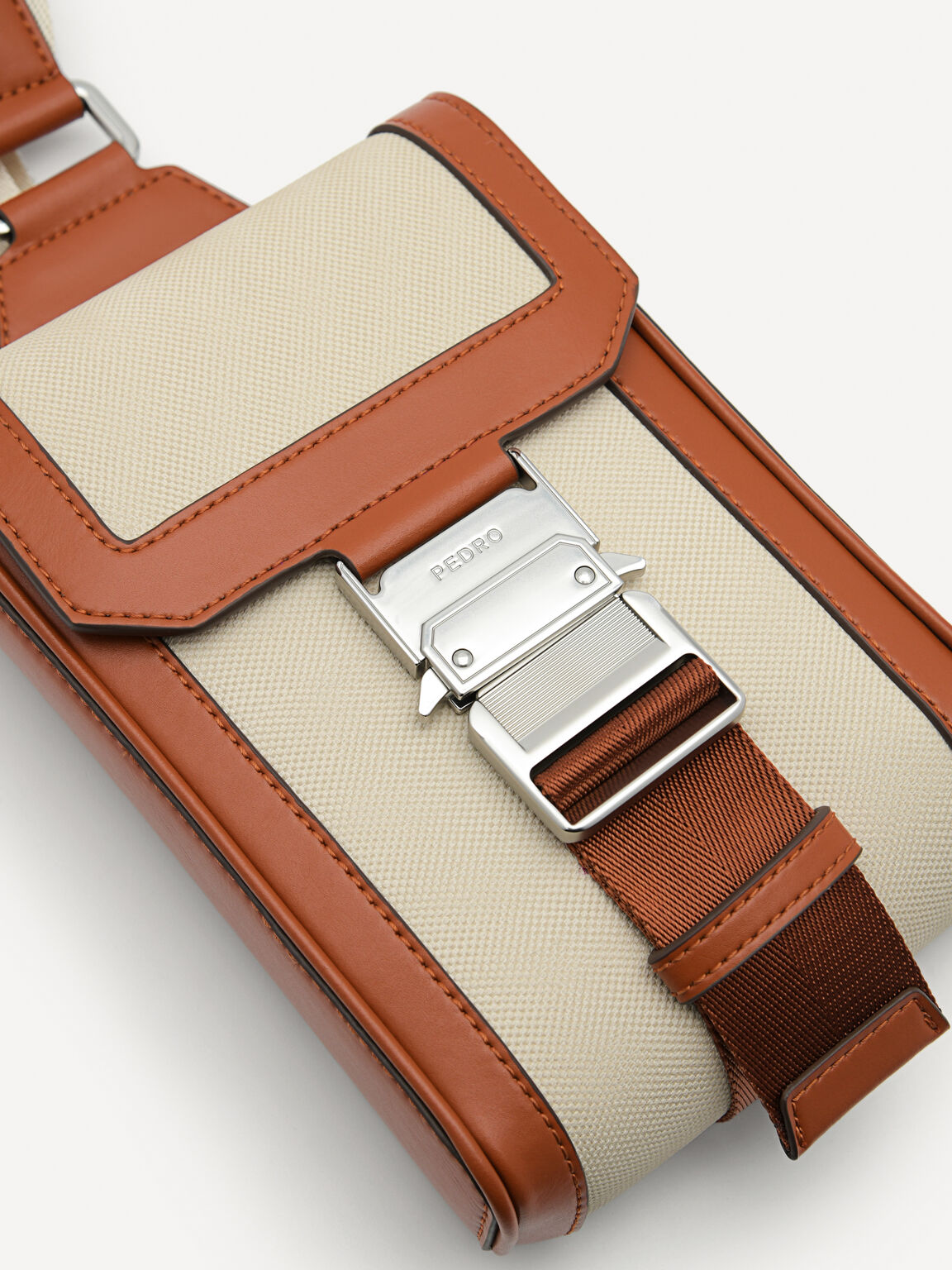 Track Sling Bag, Cognac