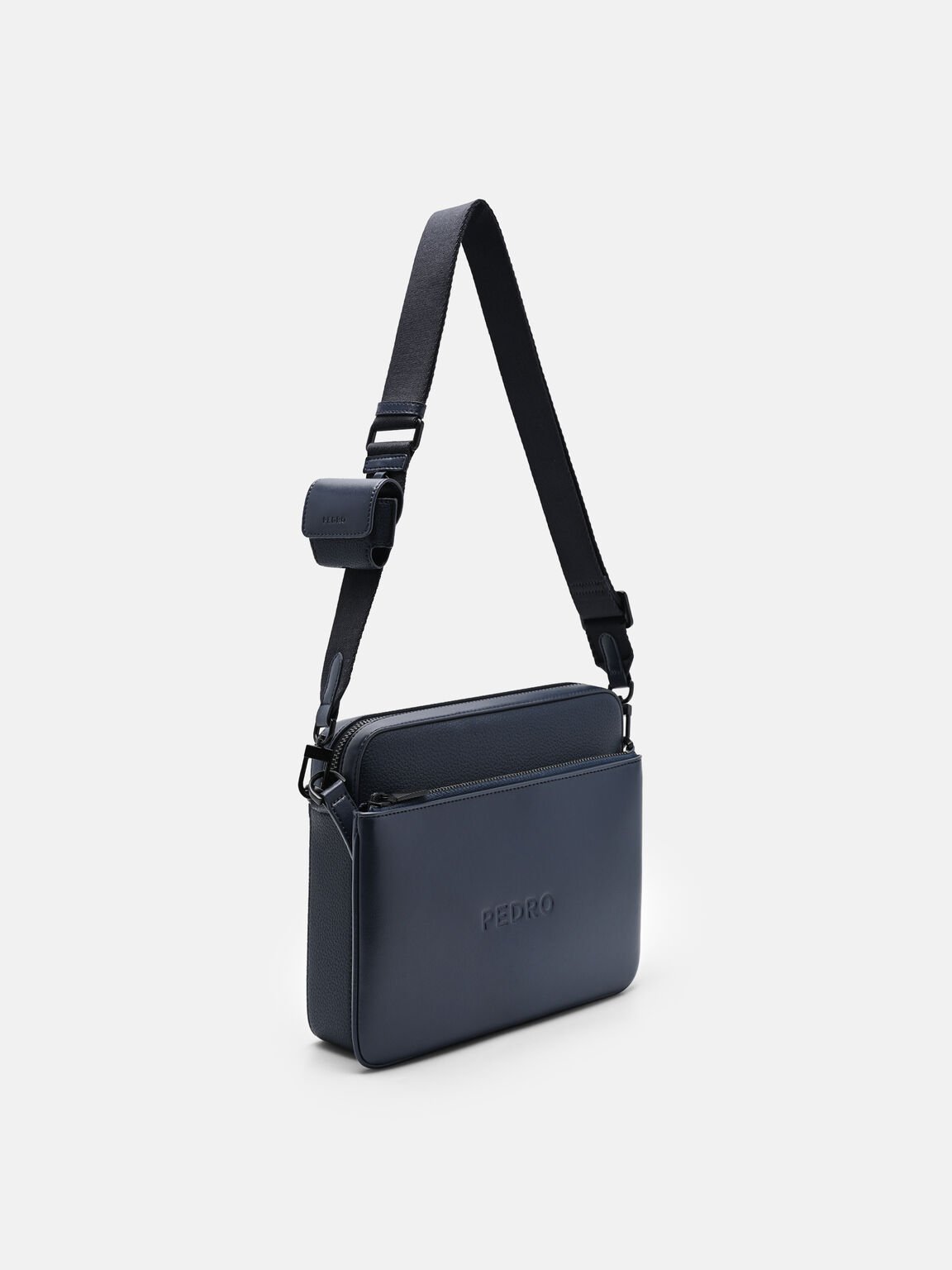 Tas Selempang Travis, 