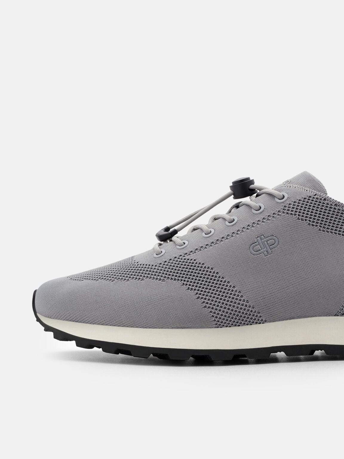 Sepatu Sneakers Rajut Track, 