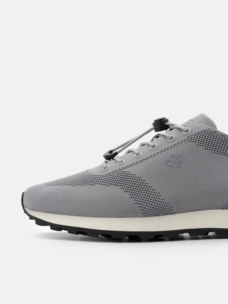 Sepatu Sneakers Rajut Track, 
