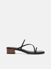 Hitam