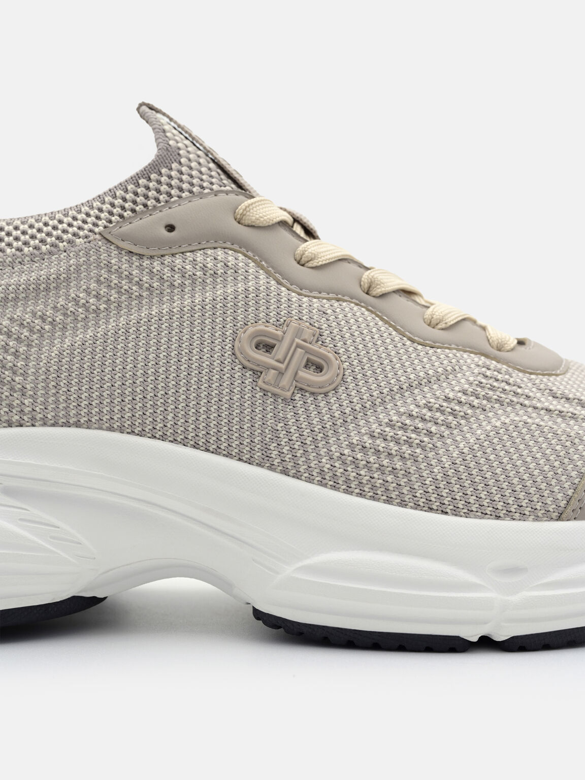 Sneakers Rajut Nyx, 