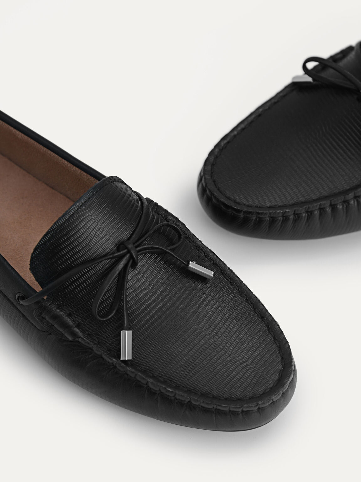 Lizard-effect Leather Bow Driving Shoes, Black
