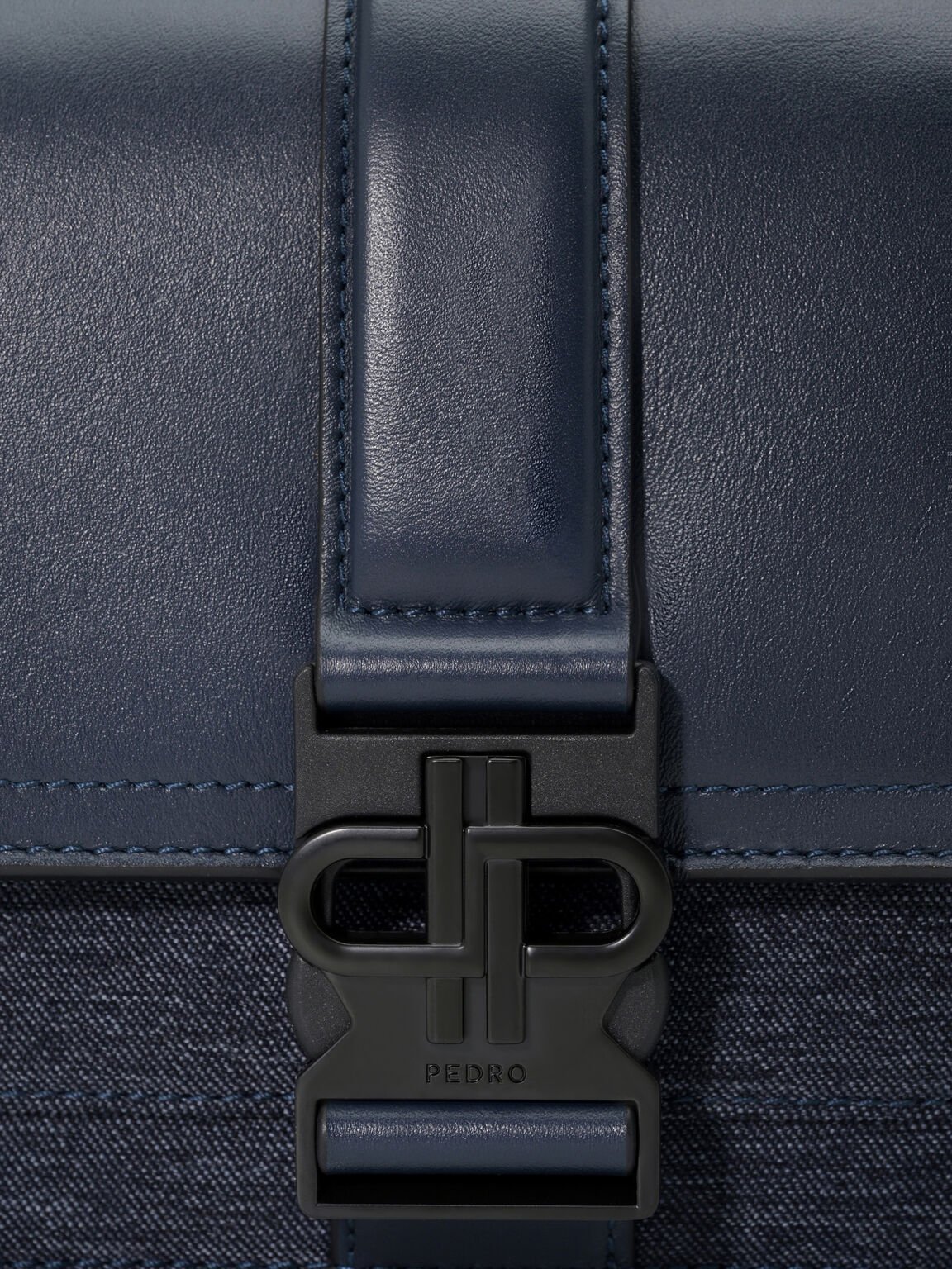 Tas Selempang Kulit Tex, 