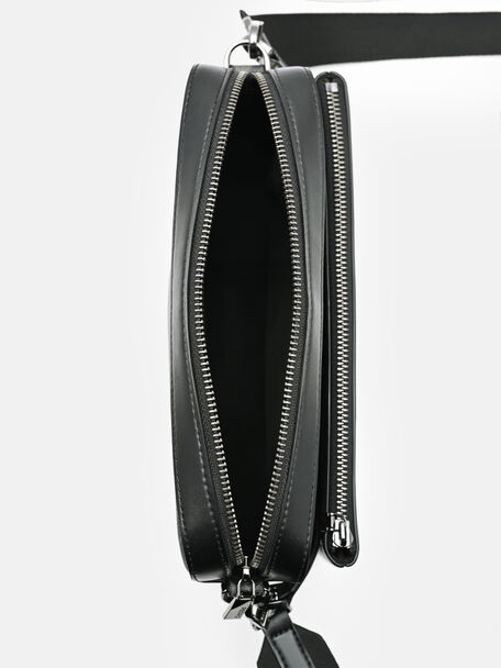 Tas Selempang Travis, 