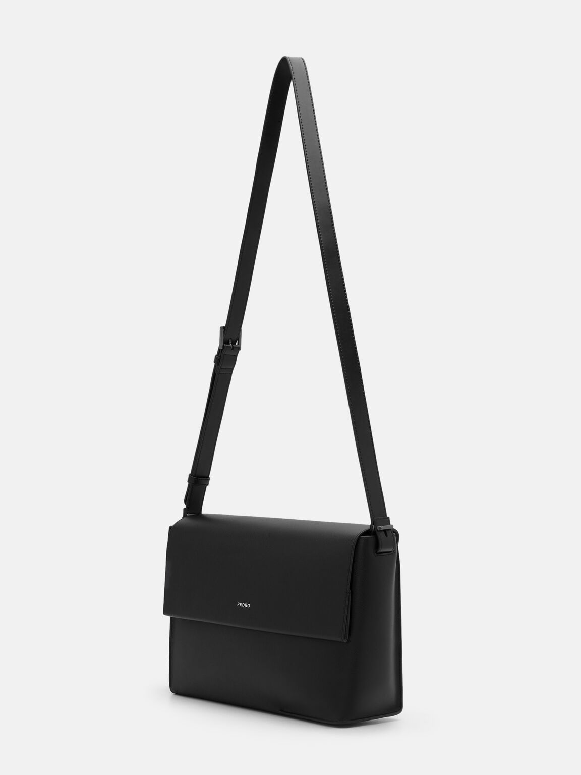 Tas Selempang Kulit, 