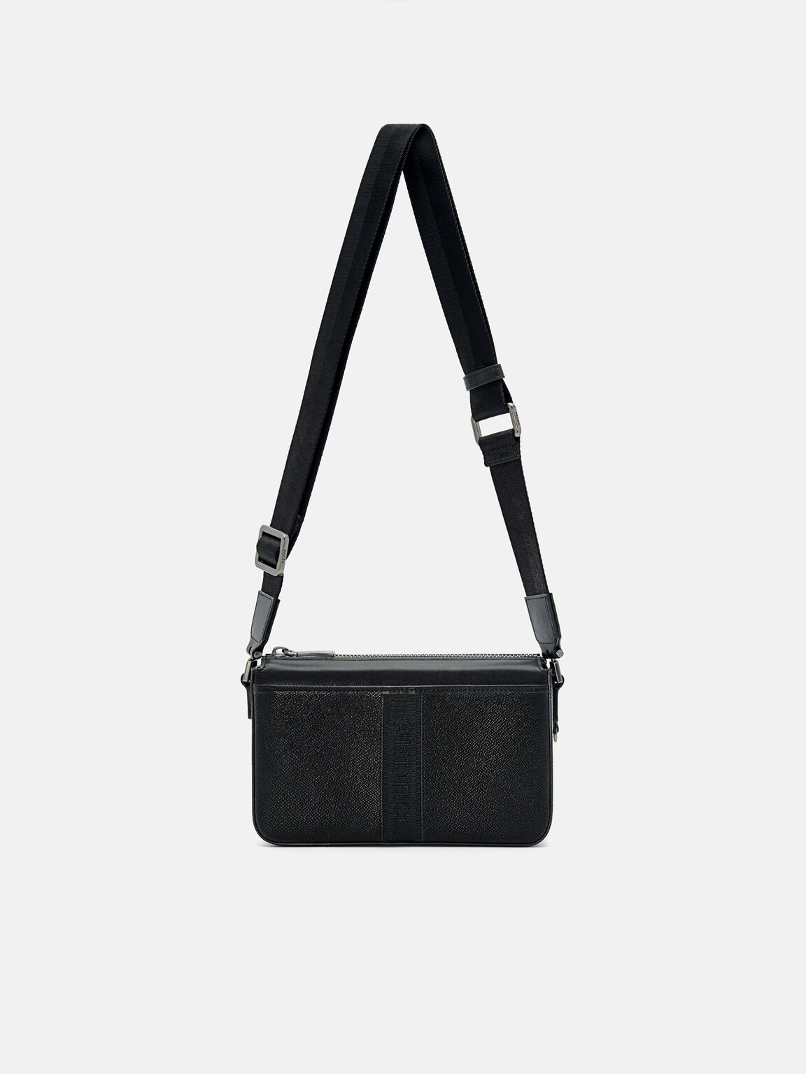 Pouch Kulit Embossed, 