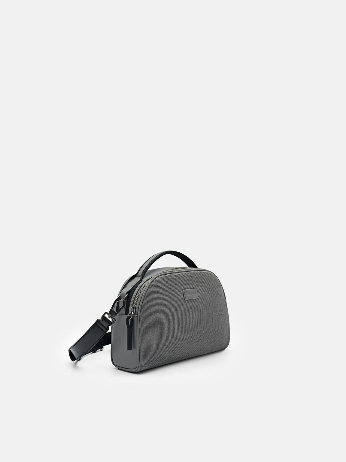 Tas Selempang Bertekstur, 