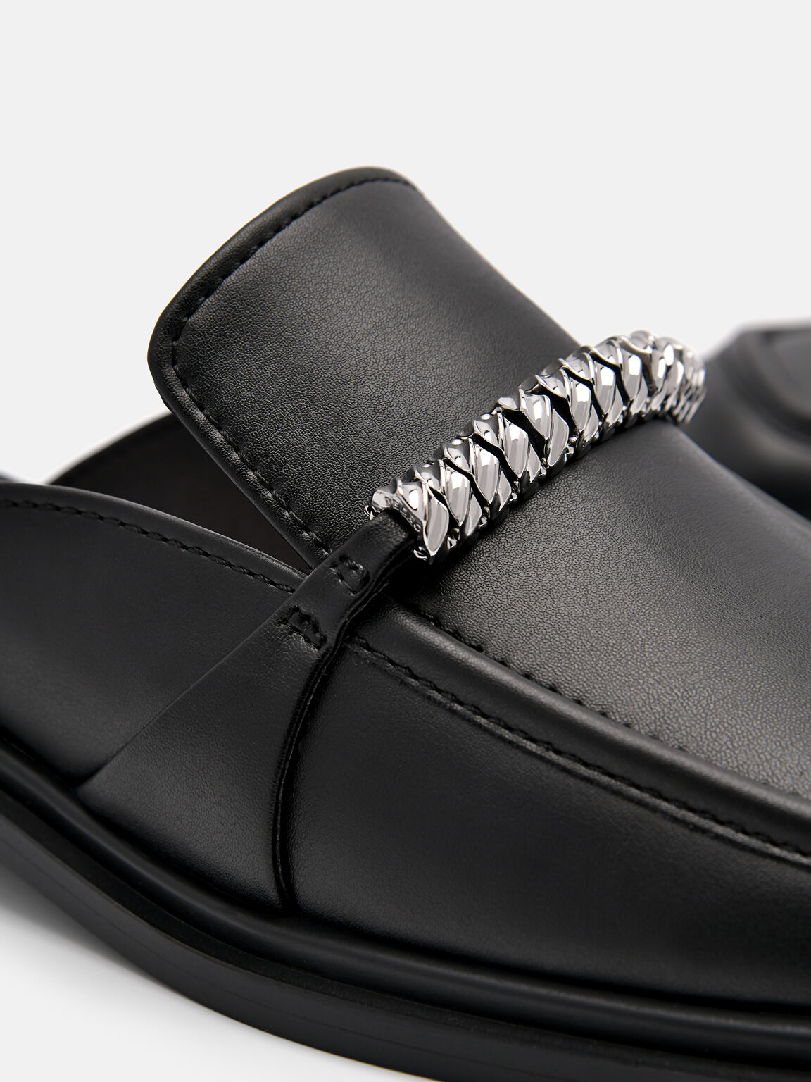 Mia Chain Mules, 