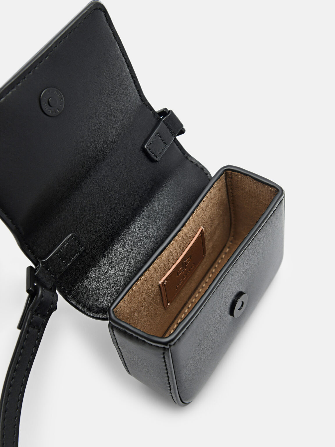 Tas Selempang Kulit Ikon PEDRO, 