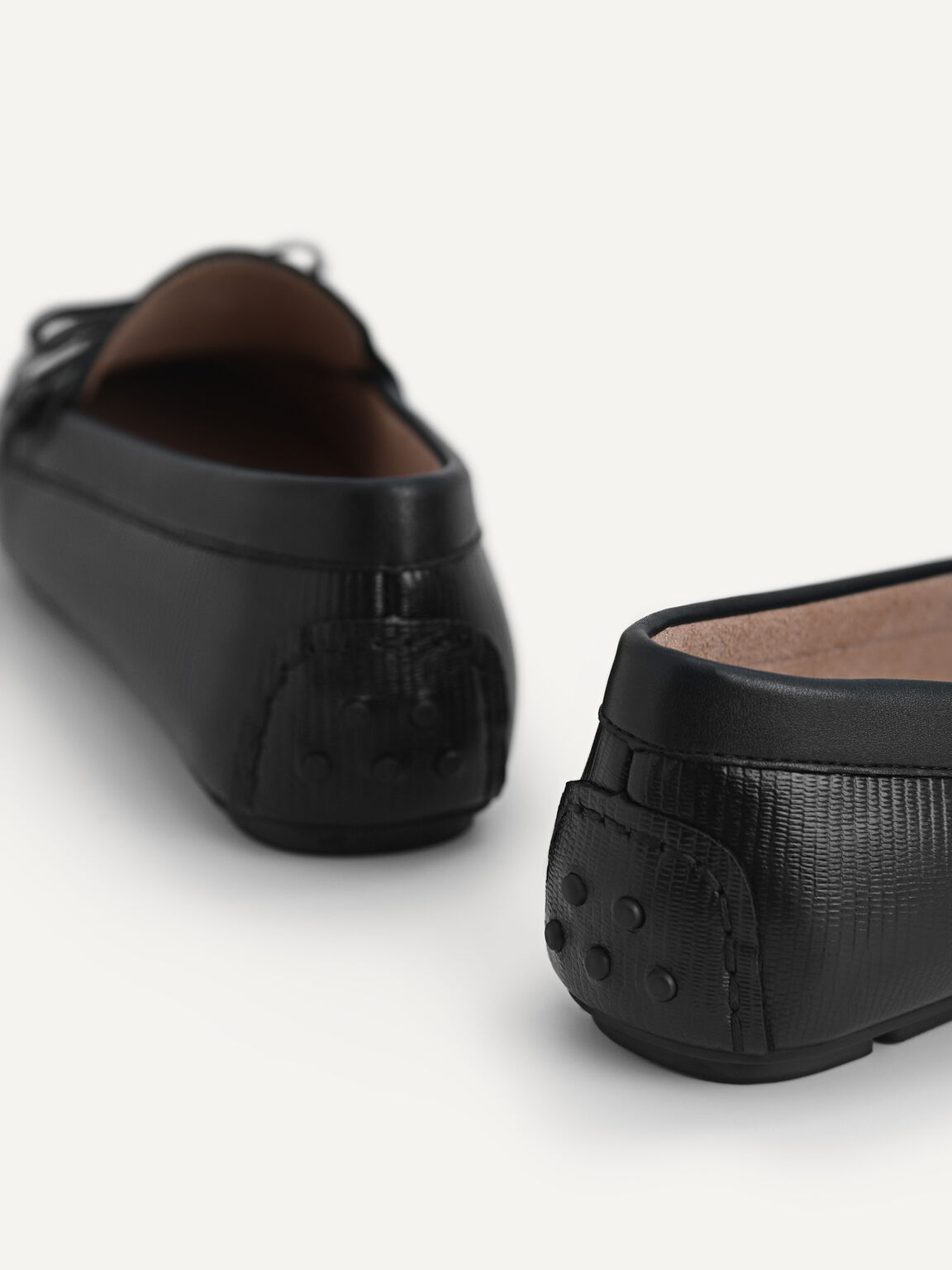 Lizard-effect Leather Bow Driving Shoes, Black