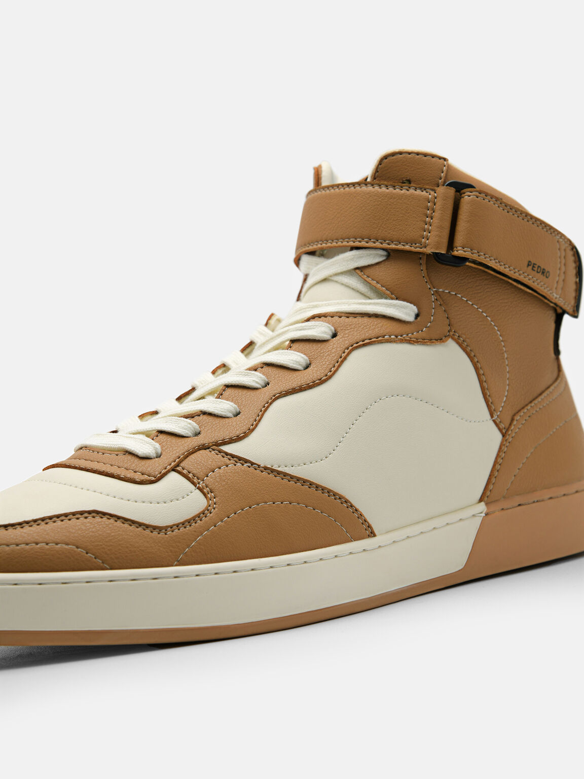 Stride Sneakers, 