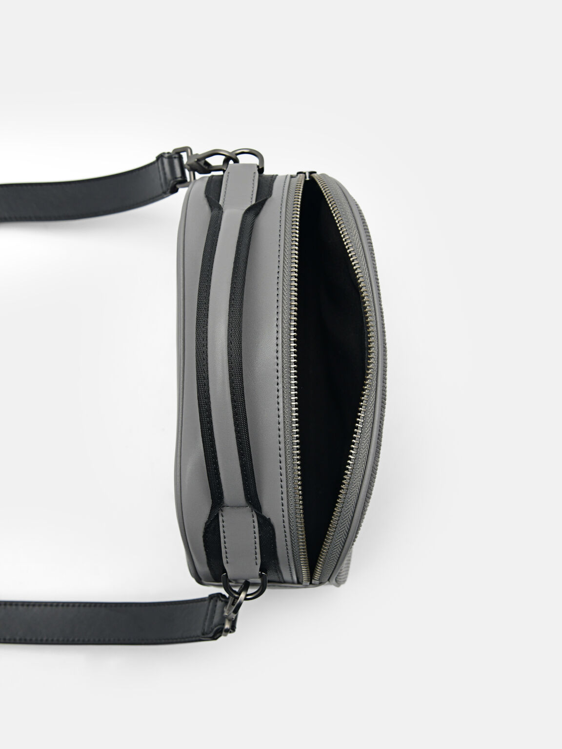 Tas Selempang Bertekstur, 