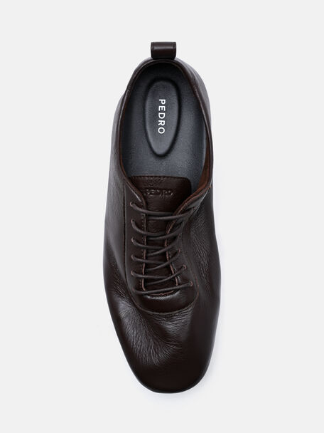 Sepatu Flat Kulit Kendall, 