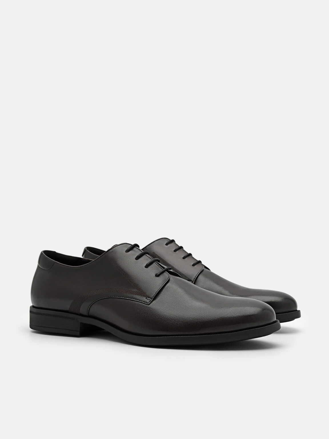 Altitude Lightweight Embossed Leather Derby Shoes, 