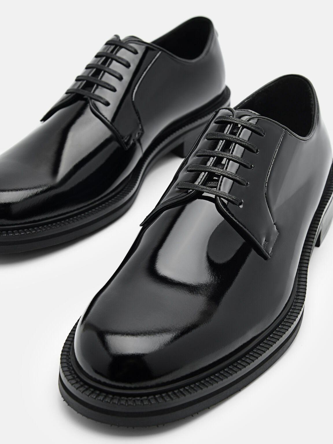 Sepatu Derby Kulit, 