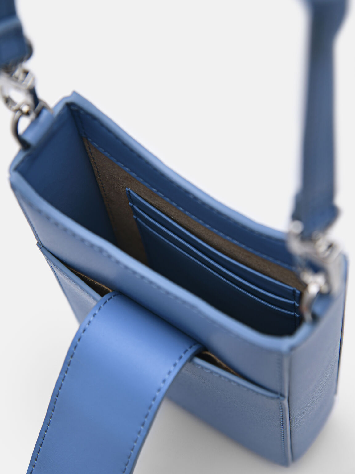 PEDRO Icon Leather Phone Pouch, , hi-res