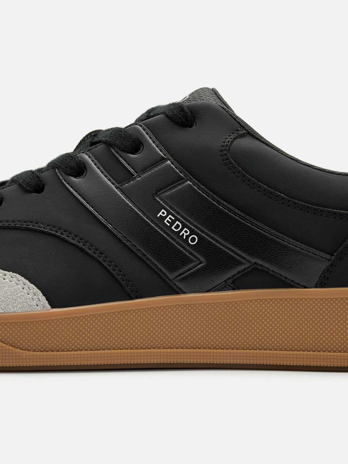 Fleet Sneakers, 