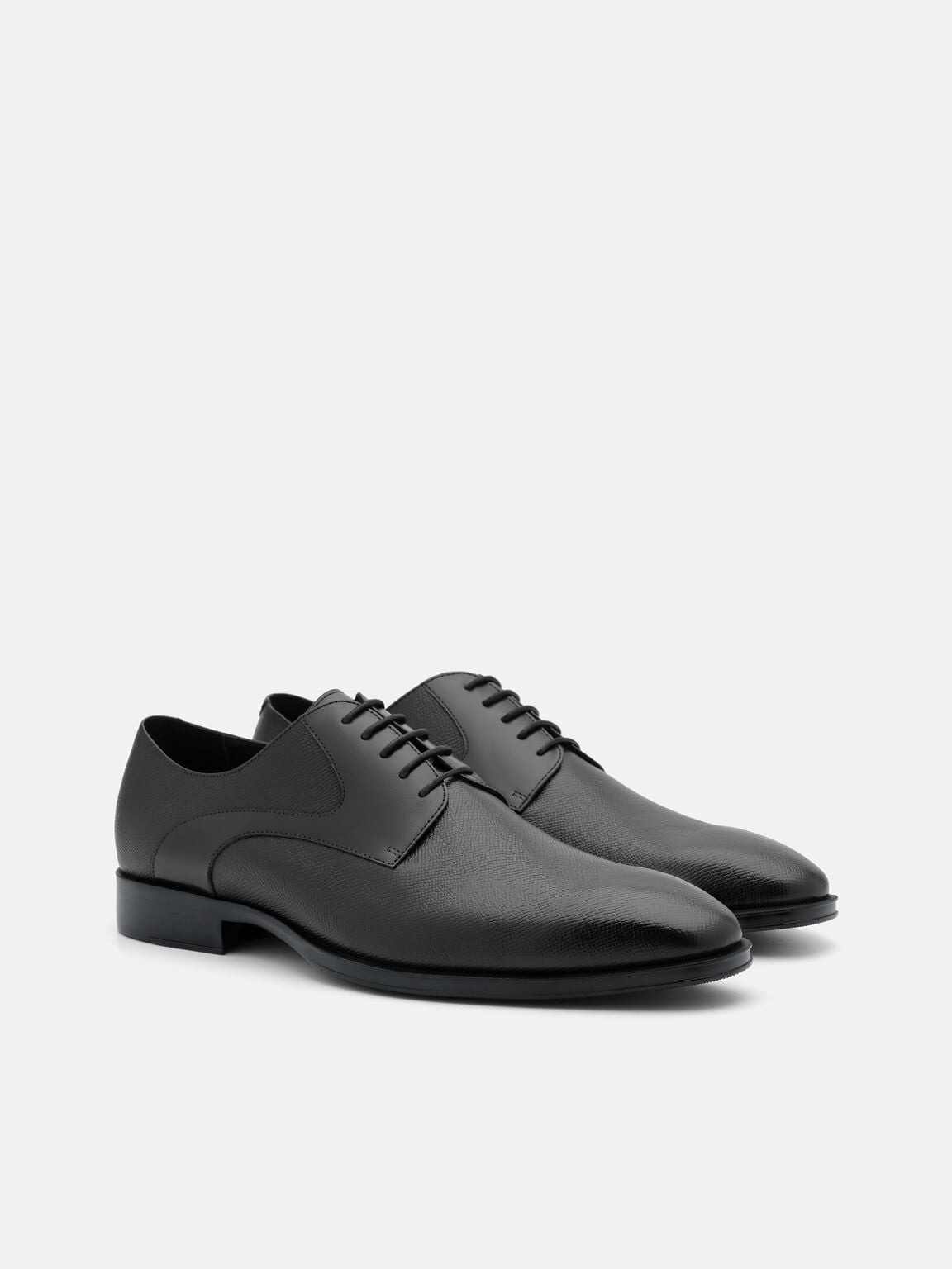 Sepatu Derby Kulit Saffiano, 