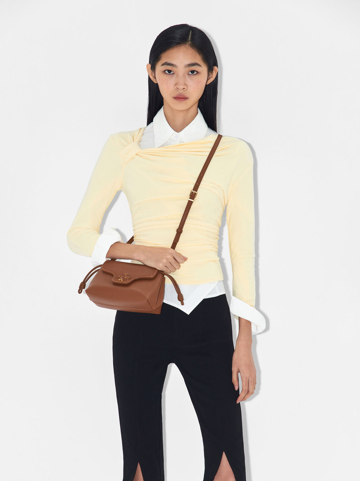 PEDRO Icon Tas Selempang Mini Kulit, , hi-res