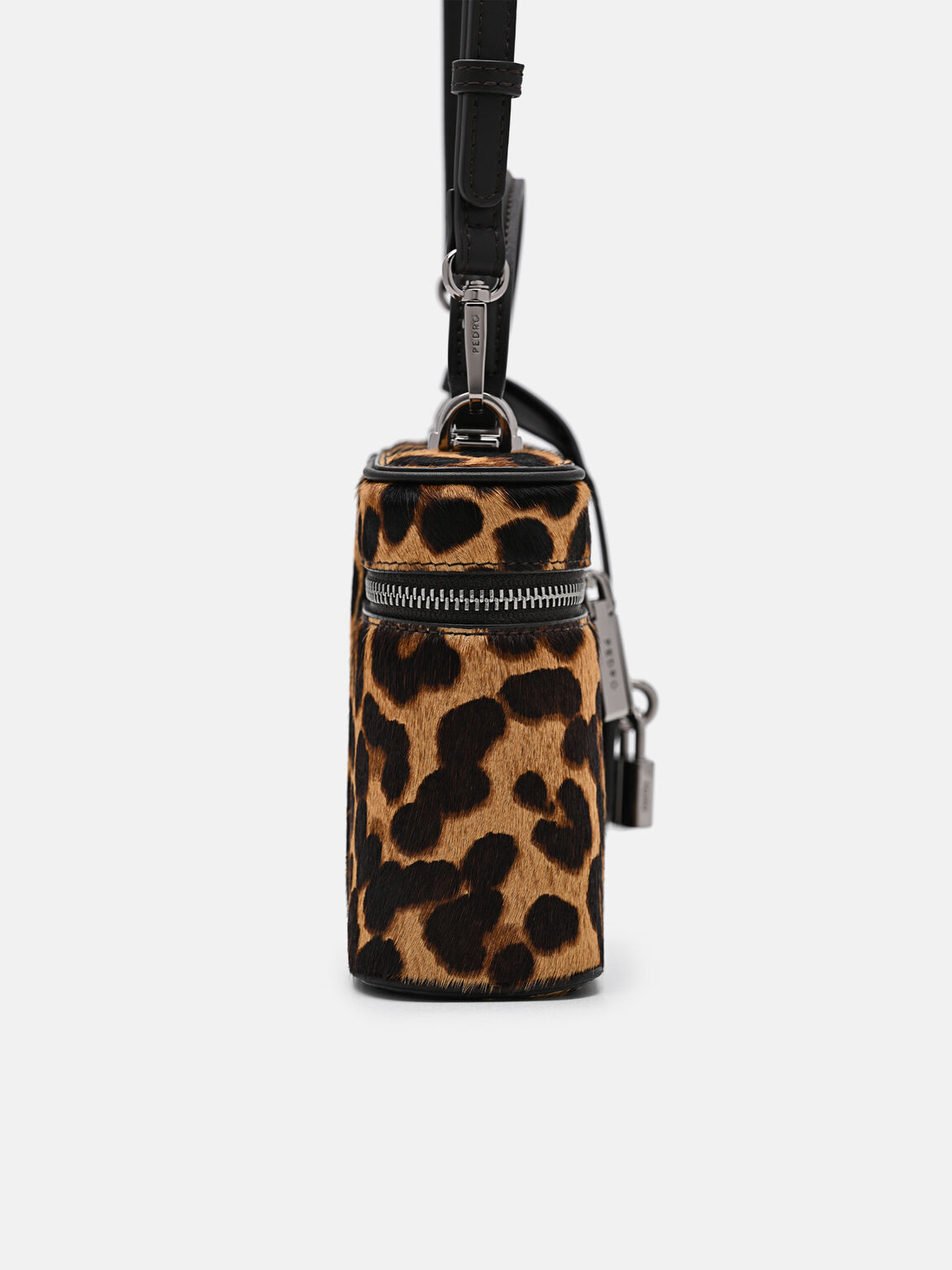 Tas Bahu Bulu Anak Sapi Ari,