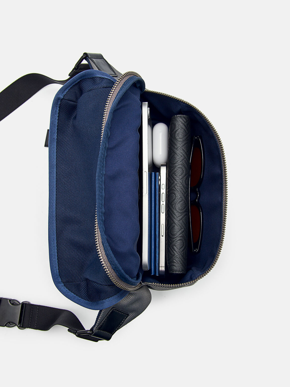 Pouch Selempang Hamilton, , hi-res