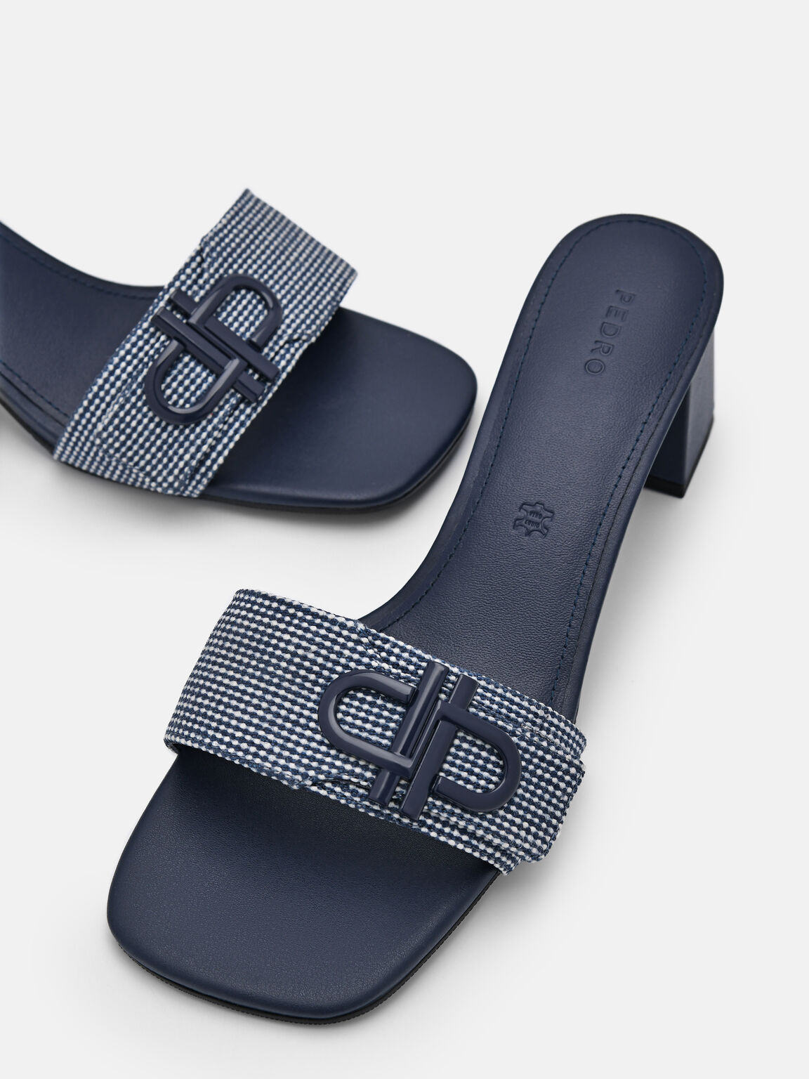 Sandal Tumit Kain Ikon PEDRO, 