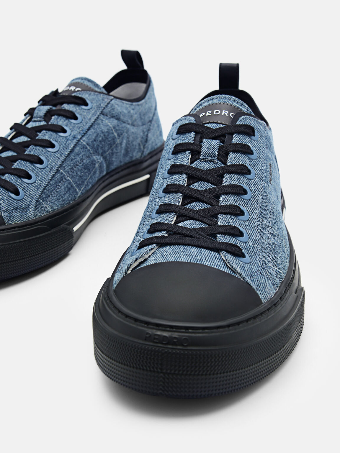 Strata Sneakers, 