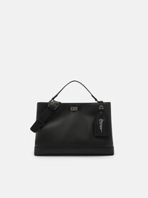 Hitam