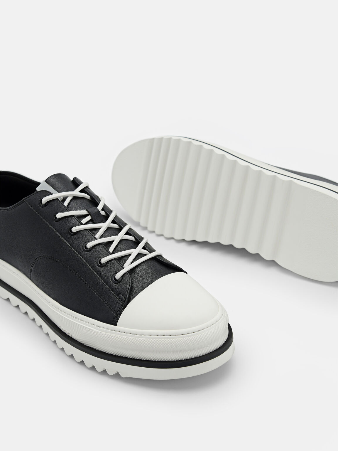 Sneakers Owen Court Pria, 