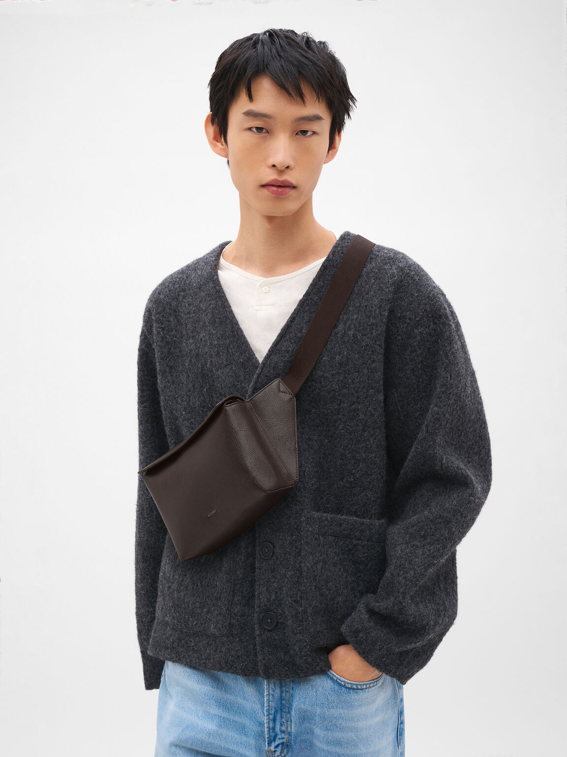 Tas Pinggang Kulit Maven, , hi-res