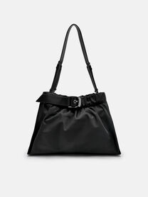 Hitam